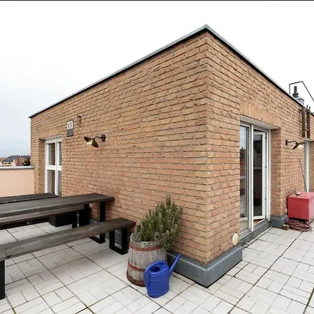Designer Penthouse In St Johannes, Toller Ausblick Ueber Den Daechern Nuernbergs Апартаменты
