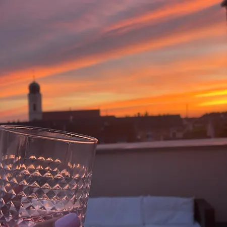 Designer Penthouse In St Johannes, Toller Ausblick Ueber Den Daechern Nuernbergs Нюрнберг